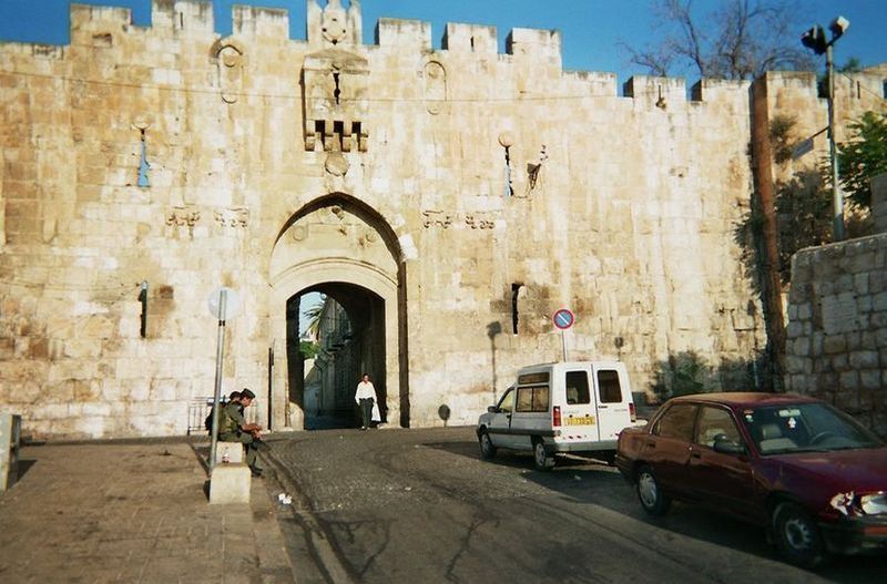 26-porte des lions.jpg