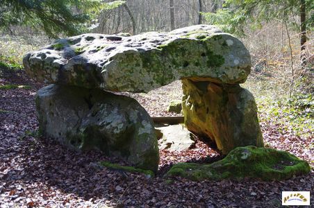 dolmen lancy 11